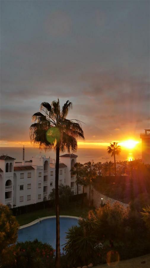 Apartamento Sol-Azul Apartment Malaga Bagian luar foto